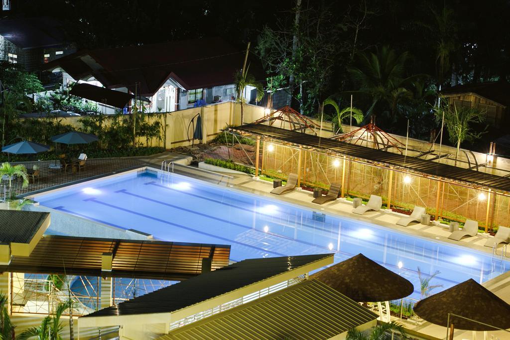 Big 8 Corporate Hotel Tagum Екстер'єр фото