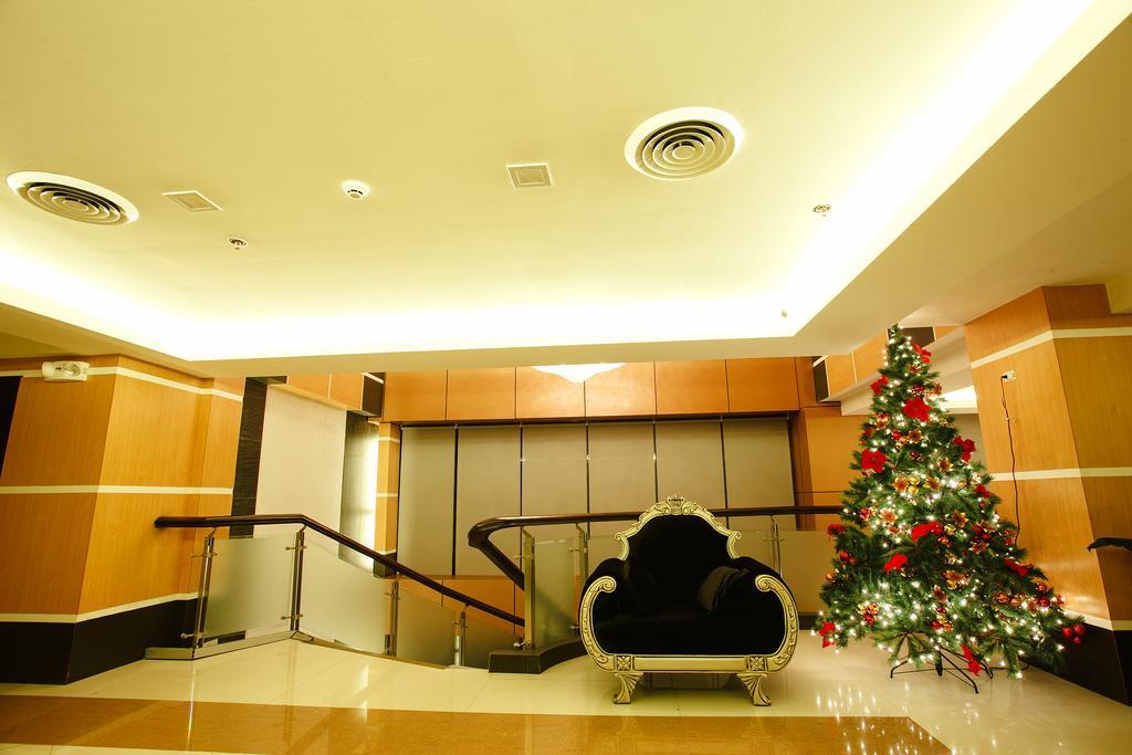 Big 8 Corporate Hotel Tagum Екстер'єр фото