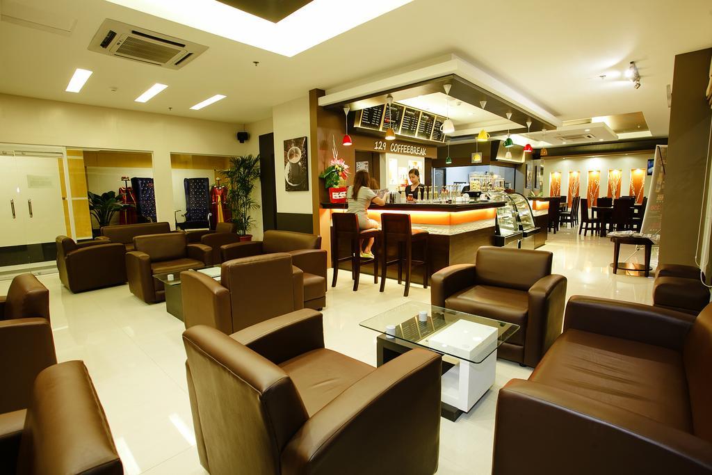 Big 8 Corporate Hotel Tagum Екстер'єр фото