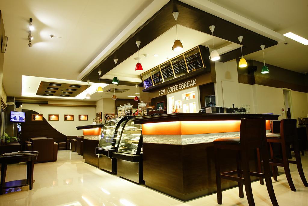 Big 8 Corporate Hotel Tagum Екстер'єр фото