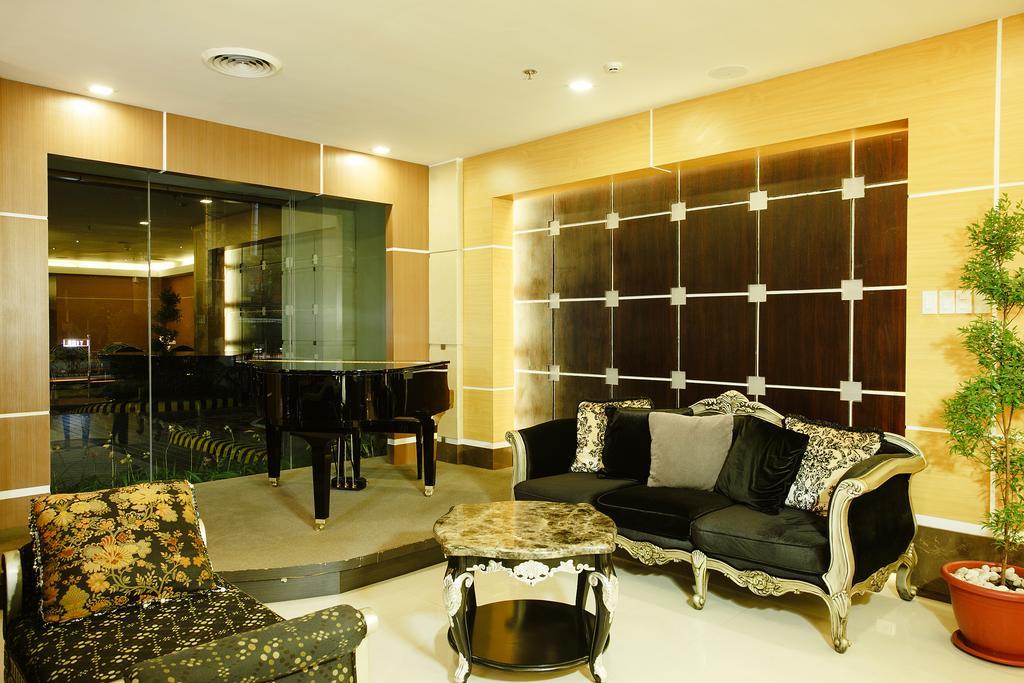 Big 8 Corporate Hotel Tagum Екстер'єр фото