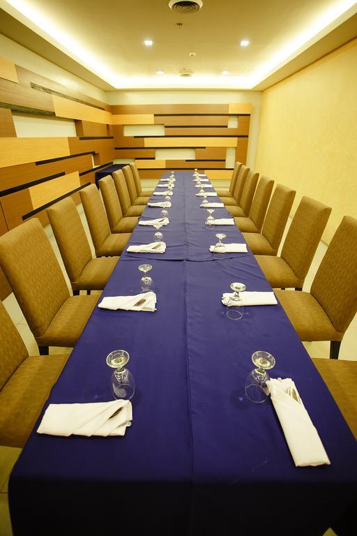 Big 8 Corporate Hotel Tagum Екстер'єр фото