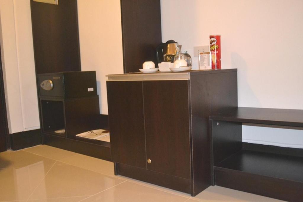 Big 8 Corporate Hotel Tagum Екстер'єр фото