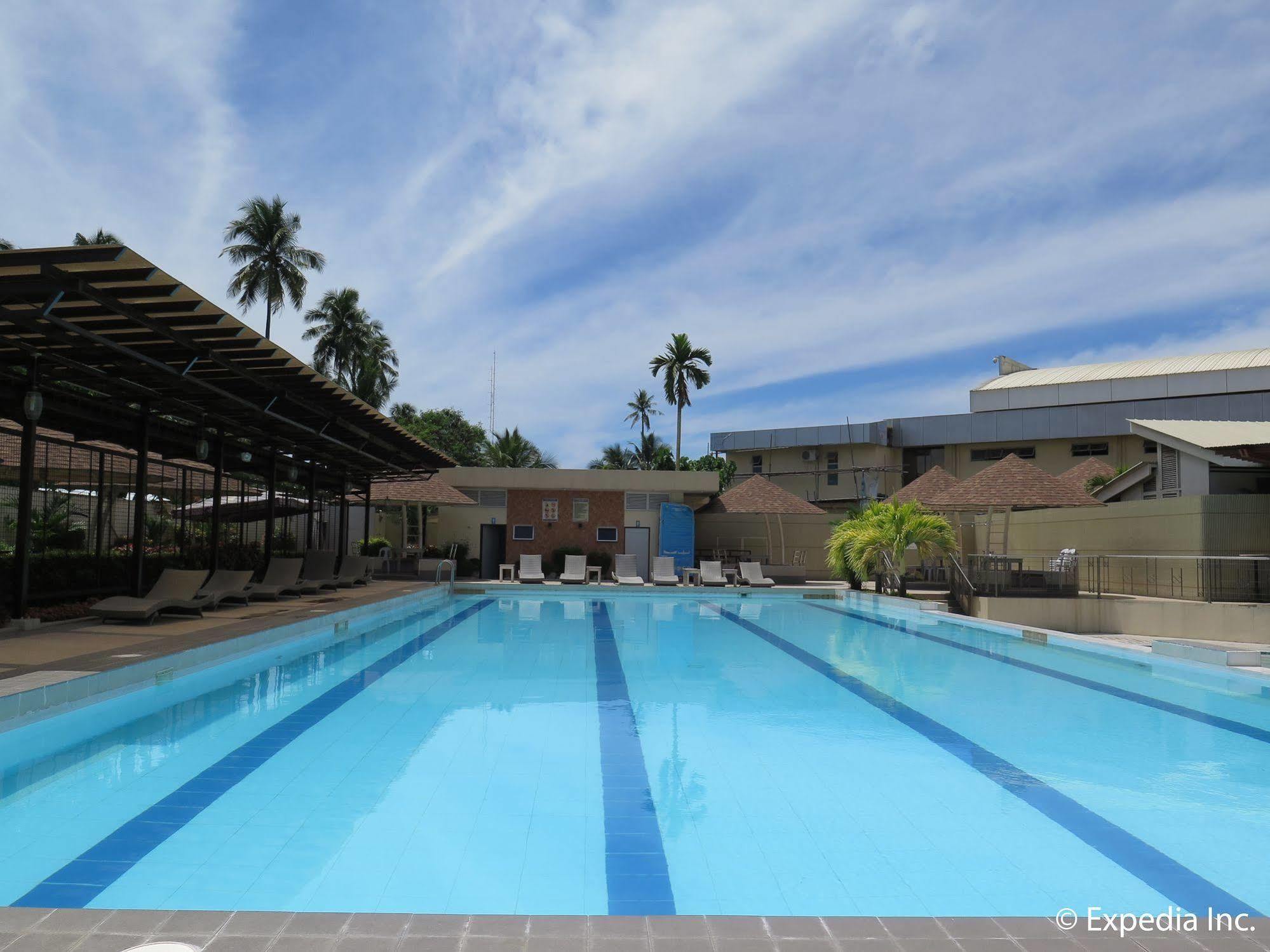 Big 8 Corporate Hotel Tagum Екстер'єр фото